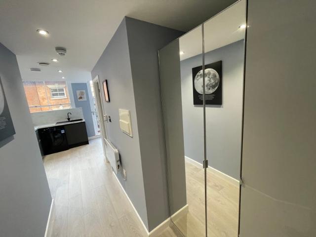 Studio for rent in St Ann's, Haddon