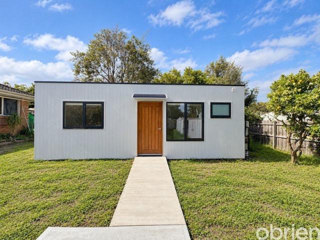 House for rent in Cranbourne North, Melbourne