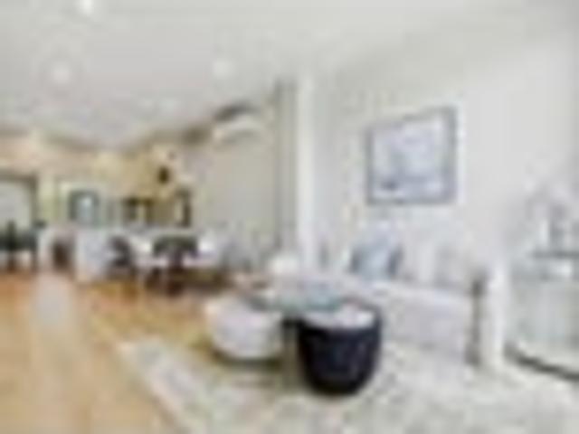Townhouse for sale in Northcote Point, Kaipātiki