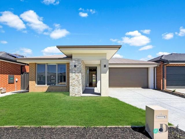 House for sale in Clyde, Victoria