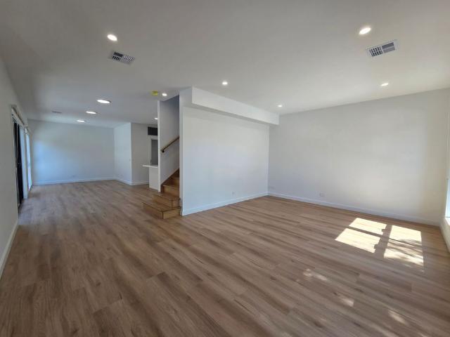 Townhouse for rent in Oakleigh East, Melbourne