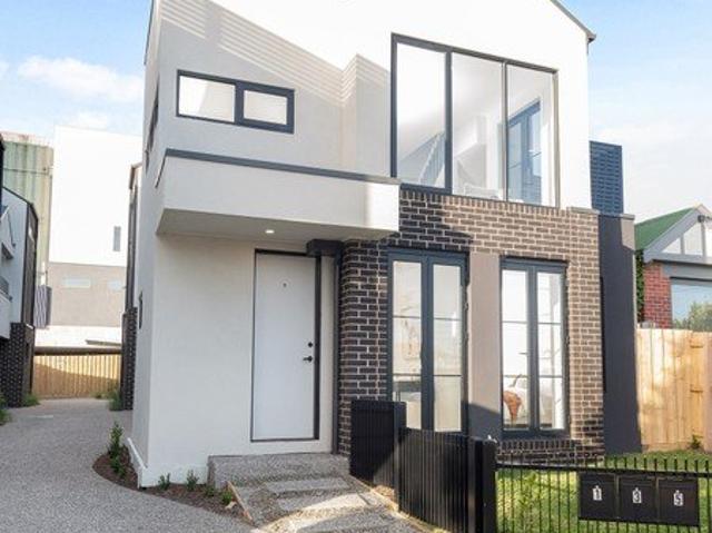 Townhouse for sale in Camerons Creek, Victoria