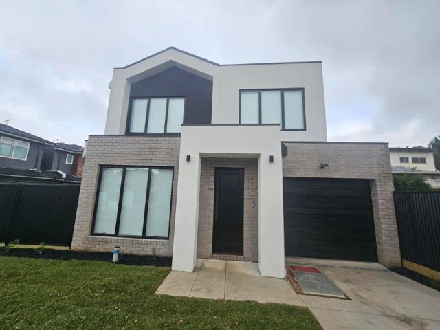 Townhouse for rent in Camerons Creek, Victoria