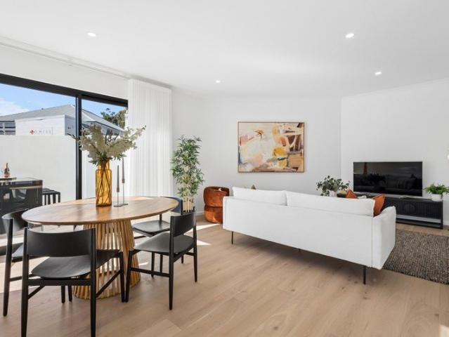 Townhouse for sale in Subiaco Po, Western Australia