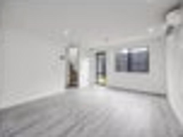 Townhouse for sale in Owhata
