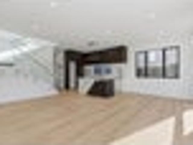 Townhouse for sale in Whangaparaoa