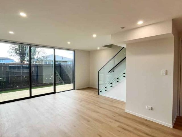 Townhouse for rent in New Lynn
