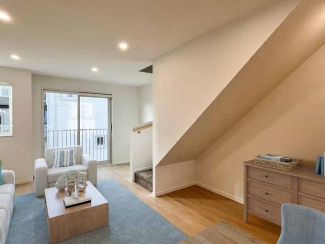 Townhouse for rent in Wairau Valley