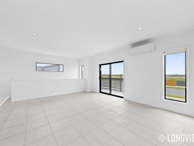 Townhouse for rent in Camerons Creek, Victoria