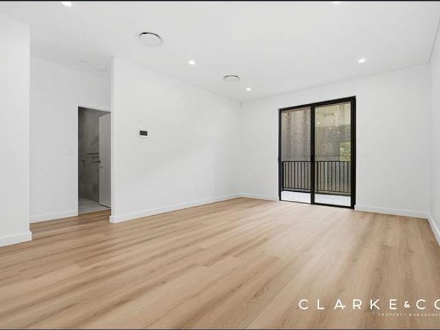 Townhouse for rent in Ambergate, New South Wales