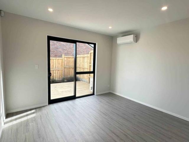 Townhouse for rent in East Tamaki, Oroua County