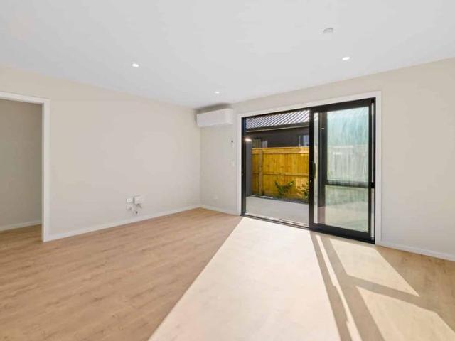 Townhouse for rent in Homedale, Lower Hutt
