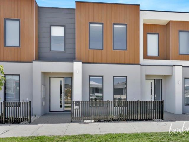 Townhouse for rent in Camerons Creek, Victoria
