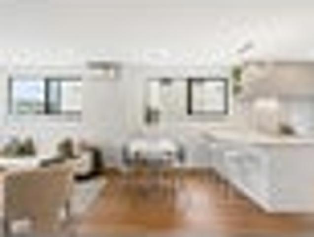Townhouse for sale in Whangaparaoa, Oroua County