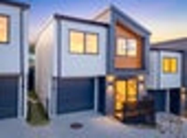 Townhouse for sale in Whangaparaoa, Oroua County