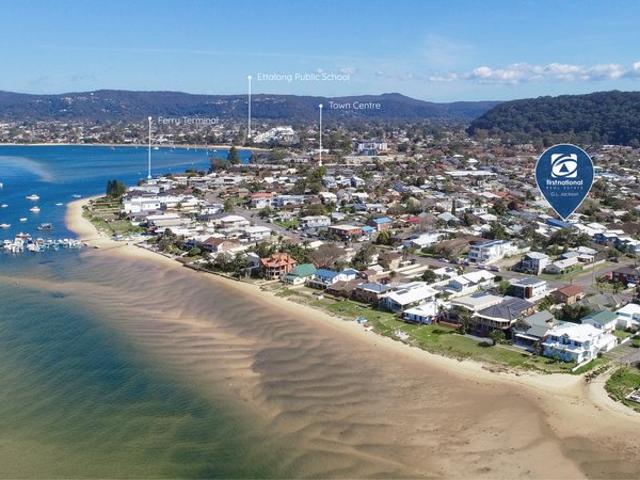 Townhouse for sale in Gosford, New South Wales