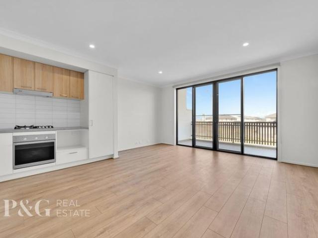 Townhouse for rent in Orana Estate, Melbourne