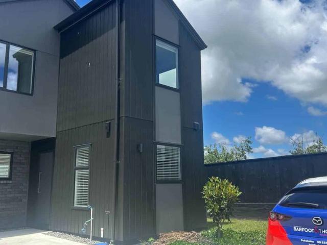 Townhouse for rent in Awhitu, Oroua County