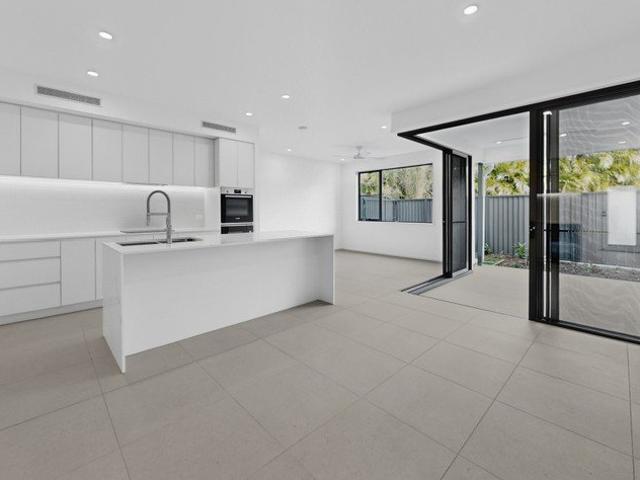 Townhouse for rent in Toombul, Queensland