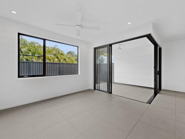 Townhouse for rent in Toombul, Queensland