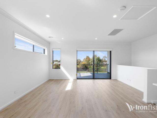 Townhouse for rent in Camerons Creek, Victoria