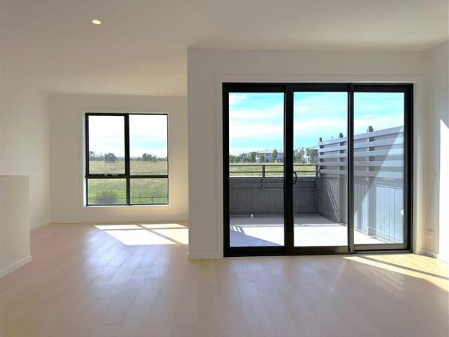 Townhouse for rent in Camerons Creek, Victoria