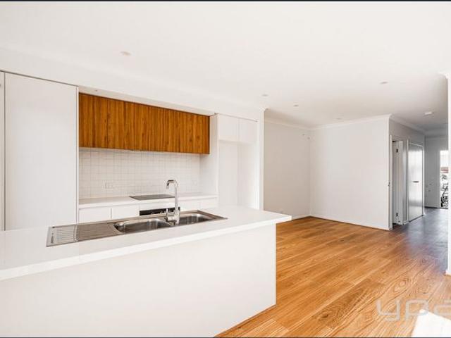 Townhouse for rent in Camerons Creek, Victoria