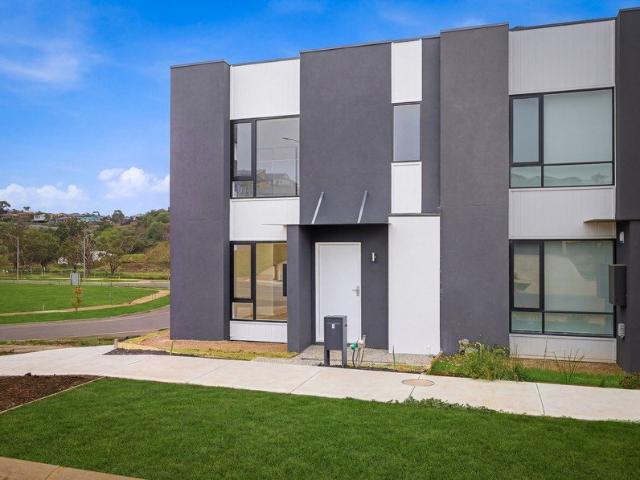 Townhouse for rent in Bacchus Marsh, Victoria