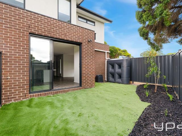 Townhouse for rent in Camerons Creek, Victoria