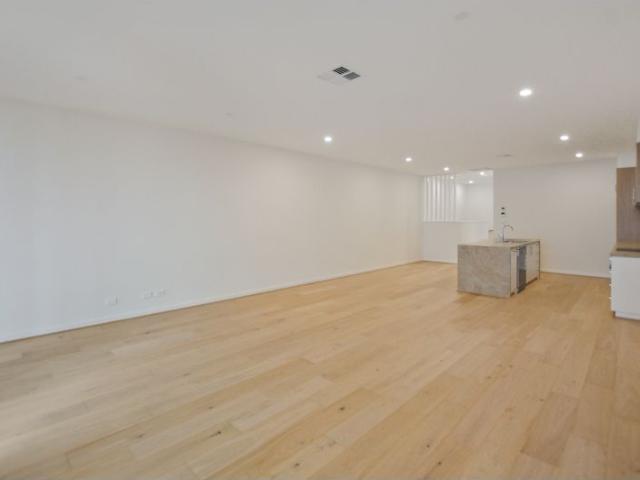 Townhouse for rent in Horseshoe Creek, South Australia
