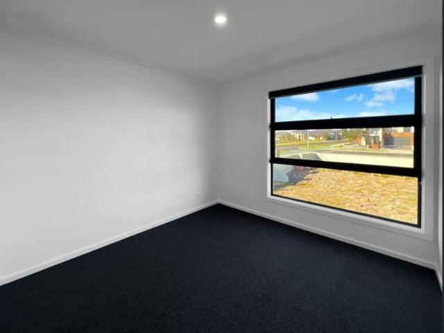 Townhouse for rent in Camerons Creek, Victoria