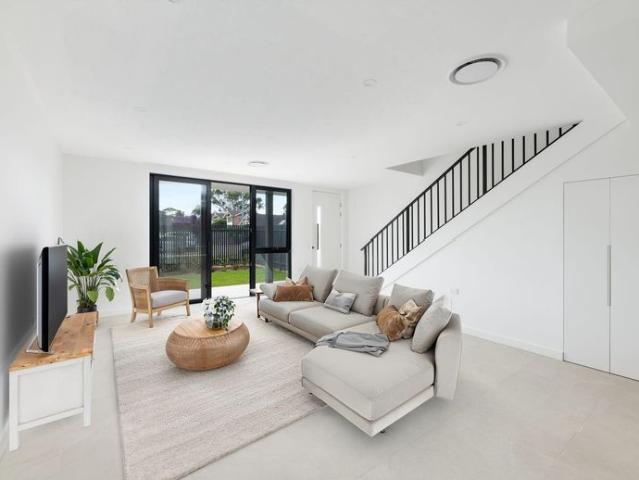 Townhouse for rent in Sutherland, New South Wales