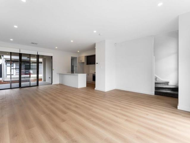 Townhouse for rent in Horseshoe Creek, South Australia