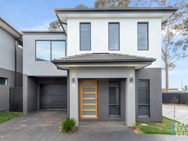 Townhouse for sale in Camerons Creek, Victoria
