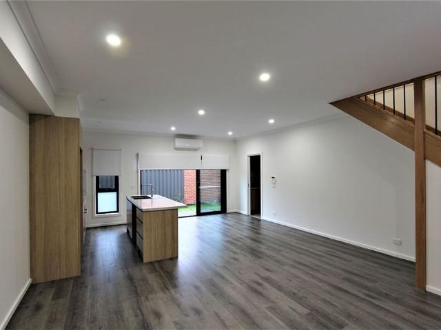 Townhouse for rent in Camerons Creek, Victoria