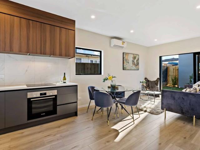 Townhouse for rent in Point England, Oroua County