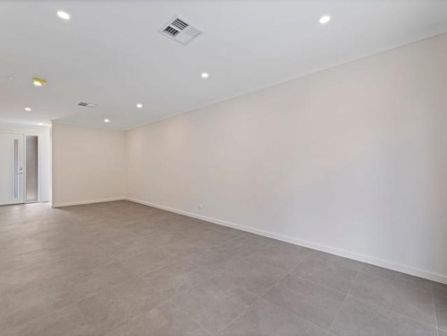 Townhouse for rent in Blair Athol, Adelaide
