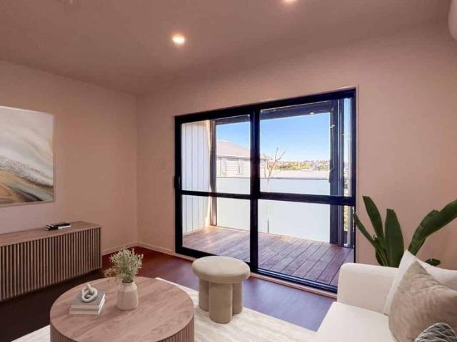 Townhouse for rent in Mount Roskill, Oroua County