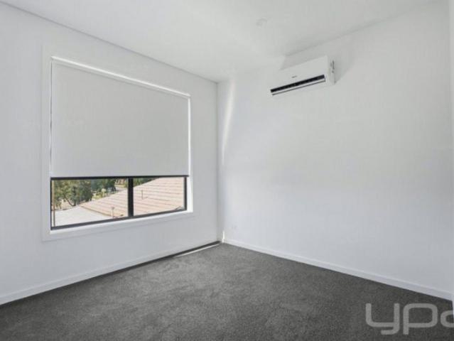 Townhouse for rent in Camerons Creek, Victoria