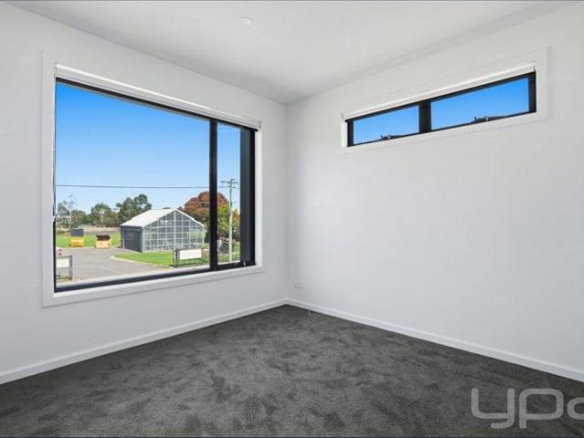 Townhouse for rent in Camerons Creek, Victoria