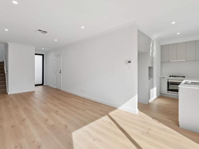 Townhouse for rent in Horseshoe Creek, South Australia