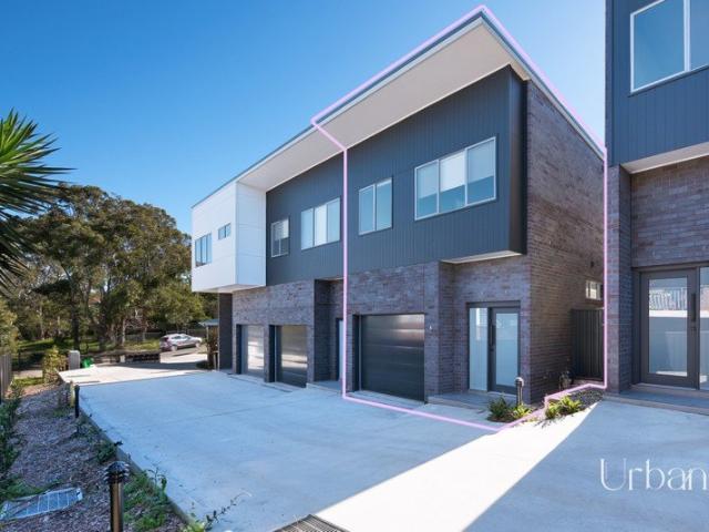 Townhouse for rent in Ambergate, New South Wales