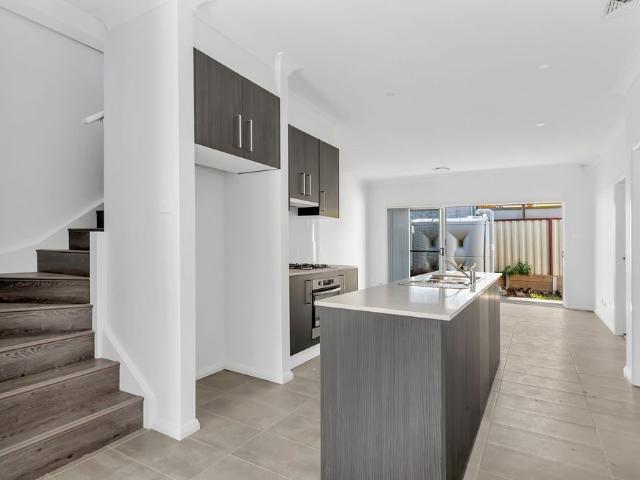 Townhouse for rent in Sydney, New South Wales