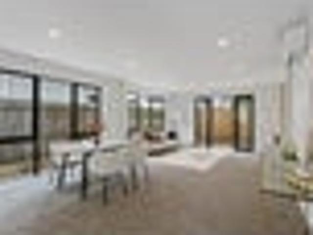 Townhouse for sale in Point England, Oroua County