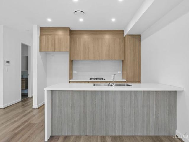 Townhouse for rent in Wollongong West, New South Wales