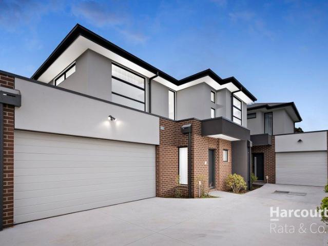 Townhouse for sale in Camerons Creek, Victoria
