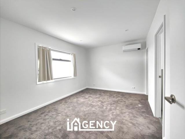 Townhouse for rent in Camerons Creek, Victoria