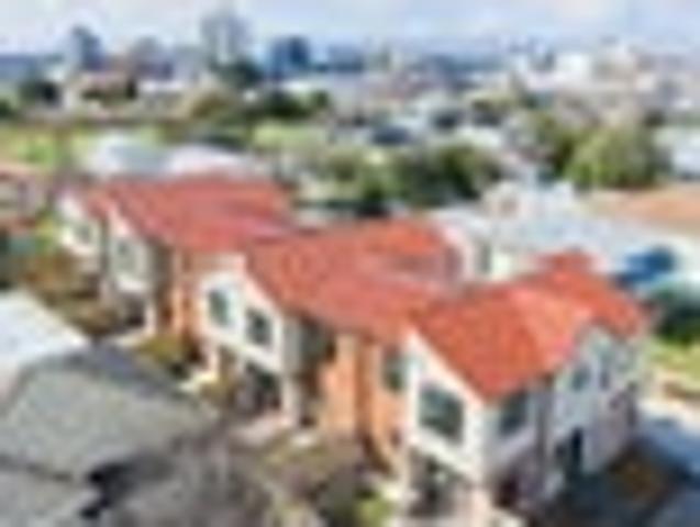 Townhouse for sale in Takaro, Palmerston North