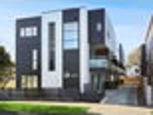 Townhouse for sale in Balmoral