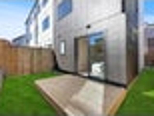 Townhouse for sale in Balmoral